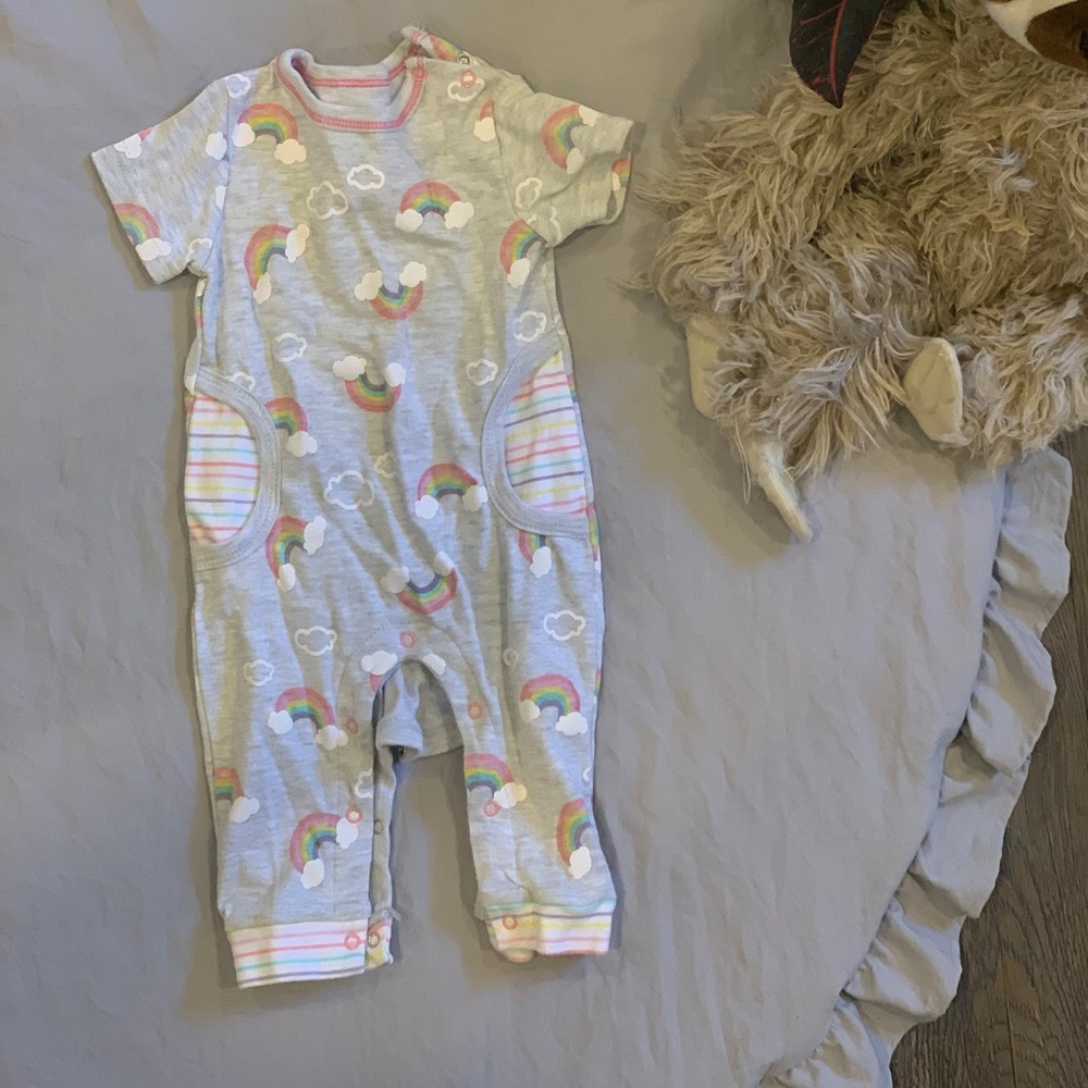 0-3 months: rainbow baby one/piece